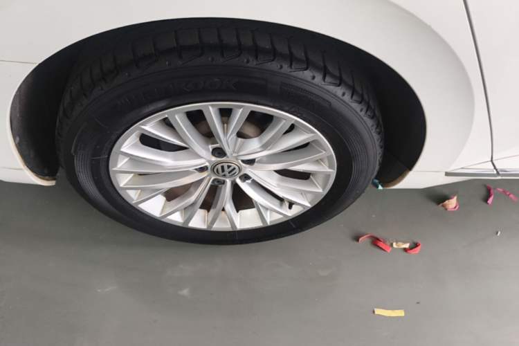 Used Volkswagen FAW-Volkswagen CC 2020 330TSI Glamour Edition China VI Standard Right Rear Wheel Hub