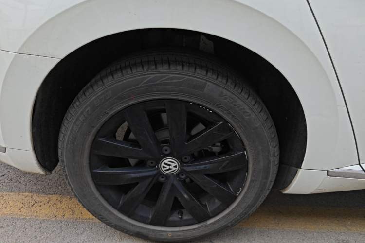 Used Volkswagen FAW-Volkswagen CC 2020 330TSI Huayan Edition China VI Standard Right Rear Wheel Hub