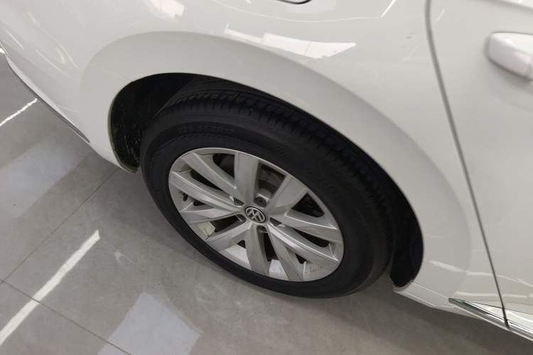 Used Volkswagen FAW-Volkswagen CC 2020 330TSI Huayan Edition China VI Standard Right Rear Wheel Hub