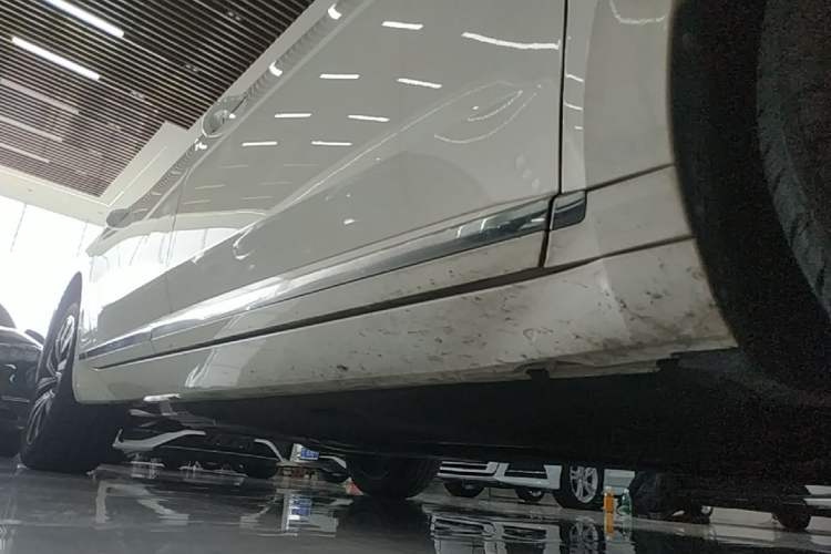 Used Volkswagen FAW-Volkswagen CC 2020 330TSI Glamour Edition China VI Standard Right Side Sill