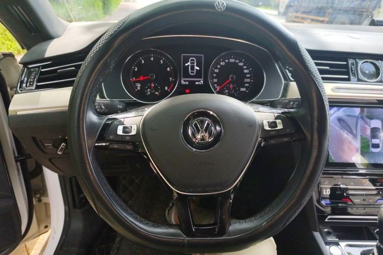 Used Volkswagen FAW-Volkswagen CC 2020 330TSI Huayan Edition China VI Standard Steering Wheel