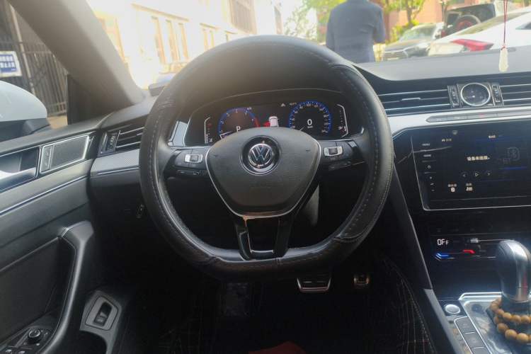 Used Volkswagen FAW-Volkswagen CC 2020 330TSI Glamour Edition China VI Standard Steering Wheel