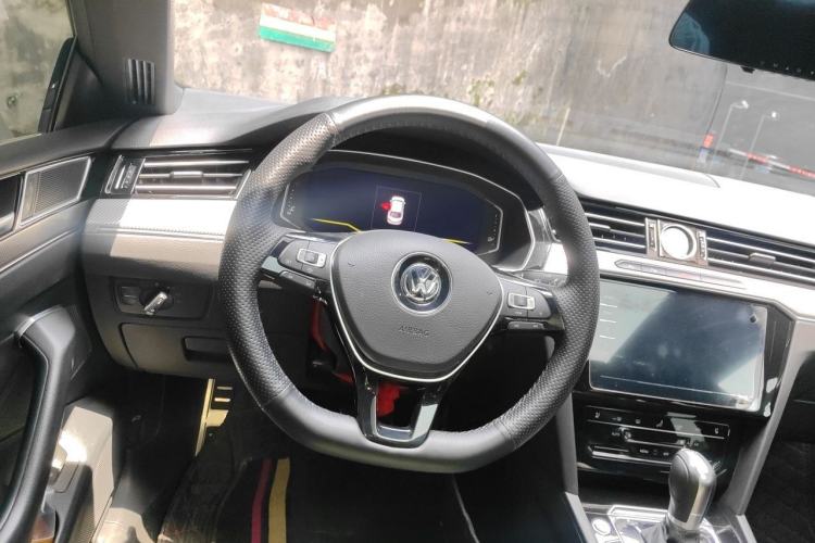 Used Volkswagen FAW-Volkswagen CC 2020 330TSI Glamour Edition China VI Standard Steering Wheel