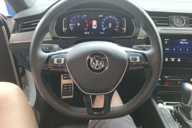 Used Volkswagen FAW-Volkswagen CC 2020 330TSI Glamour Edition China VI Standard Steering Wheel