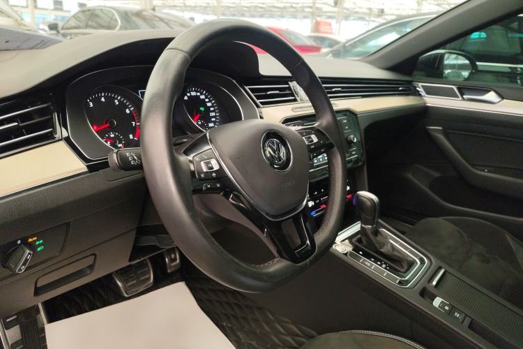 Used Volkswagen FAW-Volkswagen CC 2020 330TSI Huayan Edition China VI Standard Steering Wheel