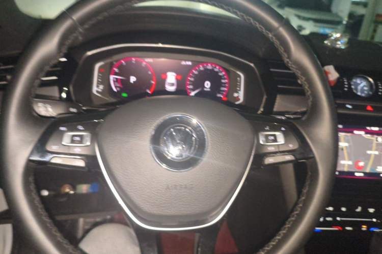 Used Volkswagen FAW-Volkswagen CC 2020 330TSI Glamour Edition China VI Standard Steering Wheel