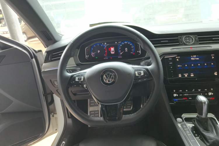 Used Volkswagen FAW-Volkswagen CC 2020 330TSI Glamour Edition China VI Standard Steering Wheel