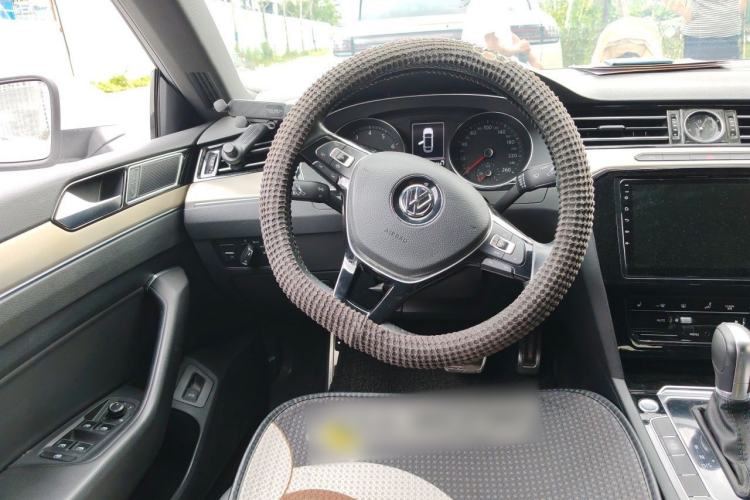 Used Volkswagen FAW-Volkswagen CC 2020 330TSI Huayan Edition China VI Standard Steering Wheel