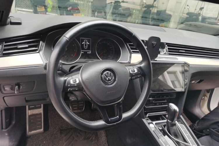 Used Volkswagen FAW-Volkswagen CC 2020 330TSI Huayan Edition China VI Standard Steering Wheel
