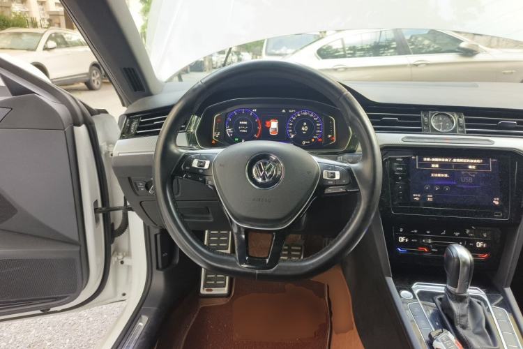 Used Volkswagen FAW-Volkswagen CC 2020 330TSI Glamour Edition China VI Standard Steering Wheel