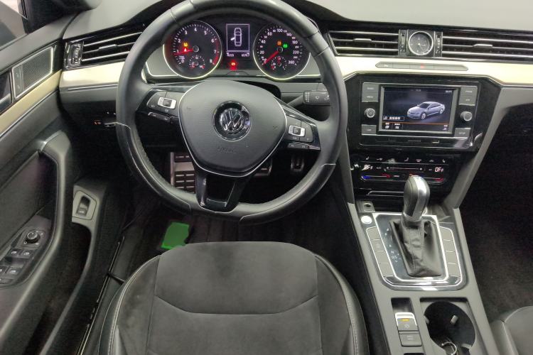 Used Volkswagen FAW-Volkswagen CC 2020 330TSI Huayan Edition China VI Standard Steering Wheel
