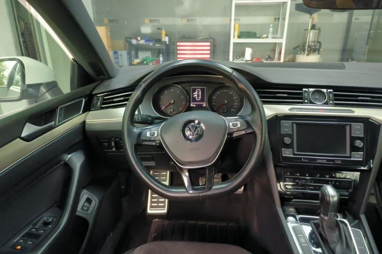 Used Volkswagen FAW-Volkswagen CC 2020 330TSI Huayan Edition China VI Standard Steering Wheel