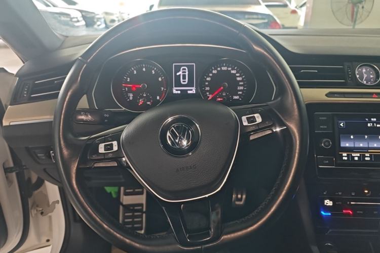 Used Volkswagen FAW-Volkswagen CC 2020 330TSI Huayan Edition China VI Standard Steering Wheel