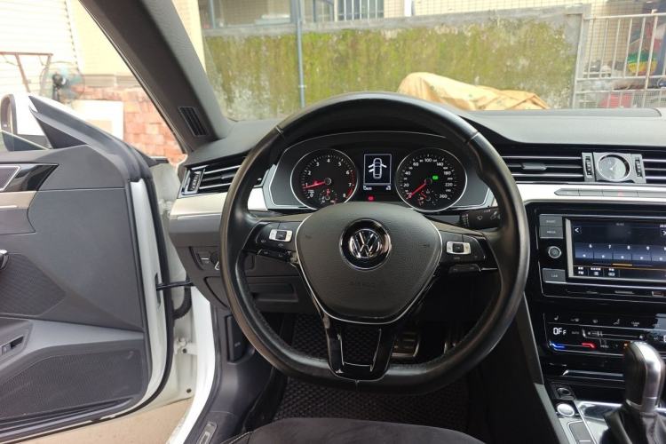 Used Volkswagen FAW-Volkswagen CC 2020 330TSI Huayan Edition China VI Standard Steering Wheel