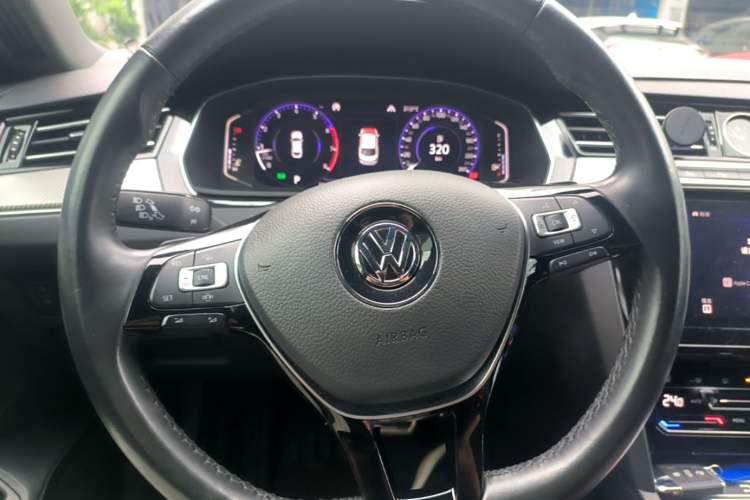 Used Volkswagen FAW-Volkswagen CC 2020 330TSI Glamour Edition China VI Standard Steering Wheel