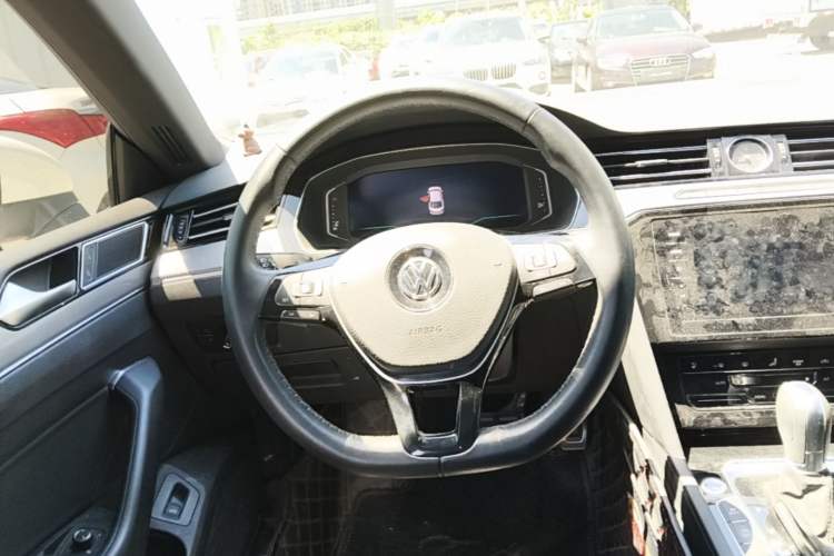 Used Volkswagen FAW-Volkswagen CC 2020 330TSI Glamour Edition China VI Standard Steering Wheel
