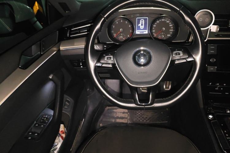 Used Volkswagen FAW-Volkswagen CC 2020 330TSI Huayan Edition China VI Standard Steering Wheel