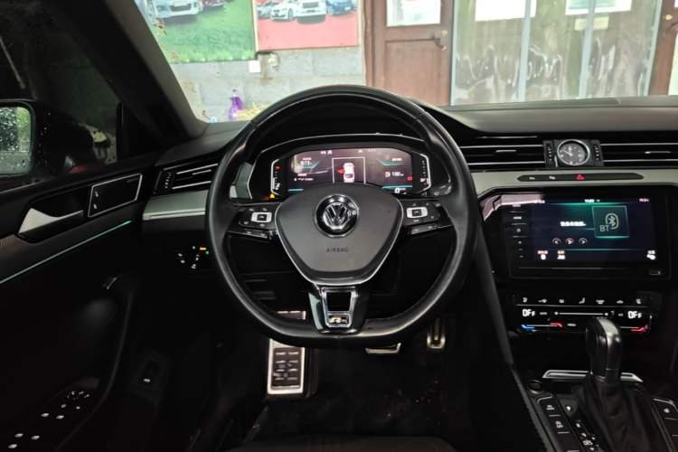 Used Volkswagen FAW-Volkswagen CC 2020 330TSI Glamour Edition China VI Standard Steering Wheel