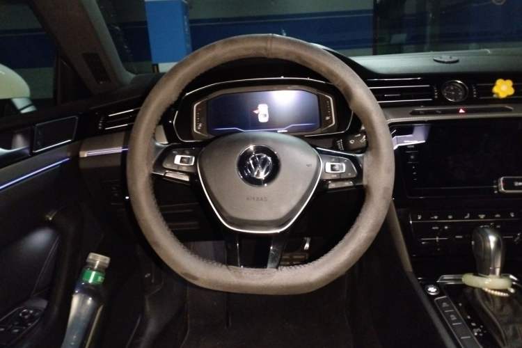 Used Volkswagen FAW-Volkswagen CC 2020 330TSI Glamour Edition China VI Standard Steering Wheel