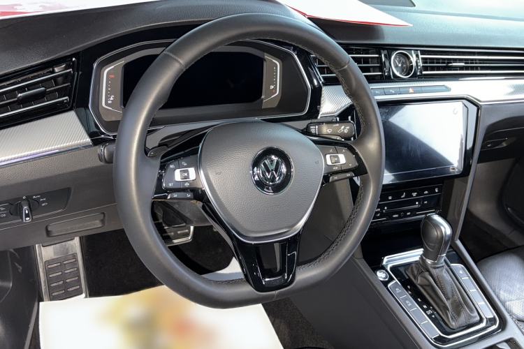 Used Volkswagen FAW-Volkswagen CC 2020 330TSI Glamour Edition China VI Standard Steering Wheel