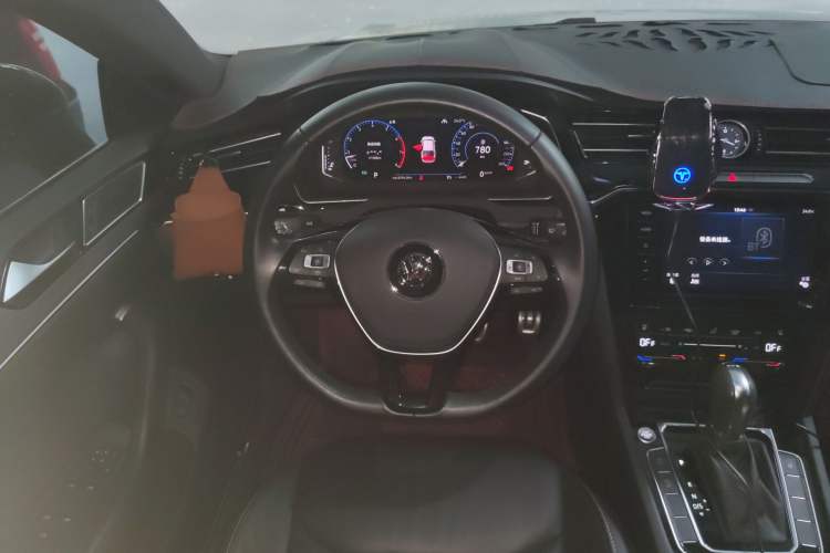 Used Volkswagen FAW-Volkswagen CC 2020 330TSI Glamour Edition China VI Standard Steering Wheel