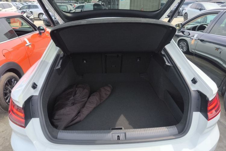 Used Volkswagen FAW-Volkswagen CC 2020 330TSI Glamour Edition China VI Standard Trunk