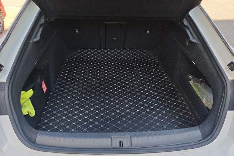 Used Volkswagen FAW-Volkswagen CC 2020 330TSI Glamour Edition China VI Standard Trunk