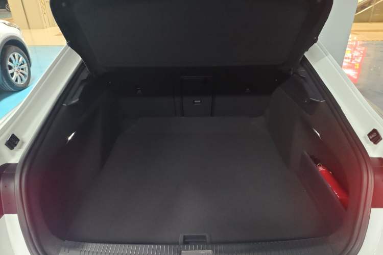 Used Volkswagen FAW-Volkswagen CC 2020 330TSI Glamour Edition China VI Standard Trunk