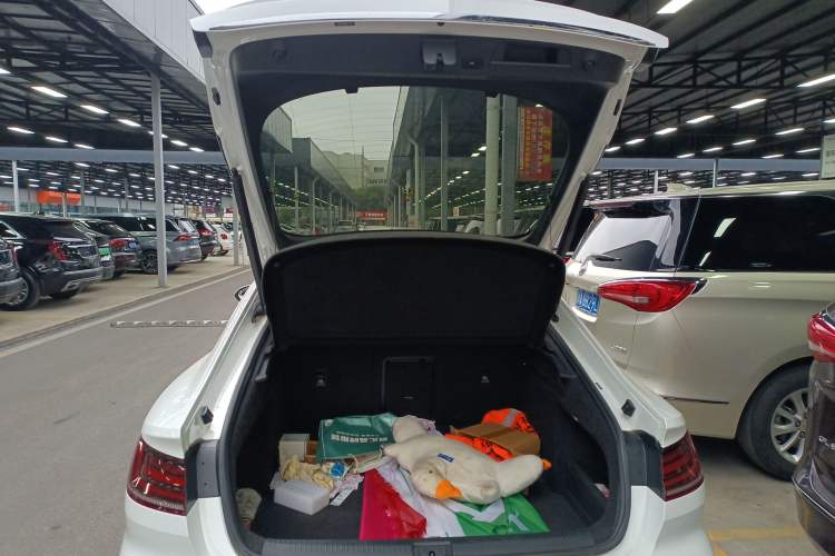 Used Volkswagen FAW-Volkswagen CC 2020 330TSI Glamour Edition China VI Standard Trunk