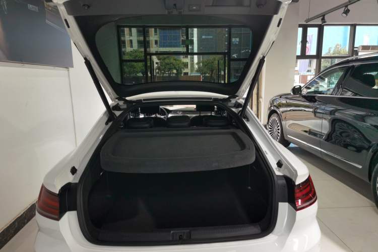 Used Volkswagen FAW-Volkswagen CC 2020 330TSI Glamour Edition China VI Standard Trunk