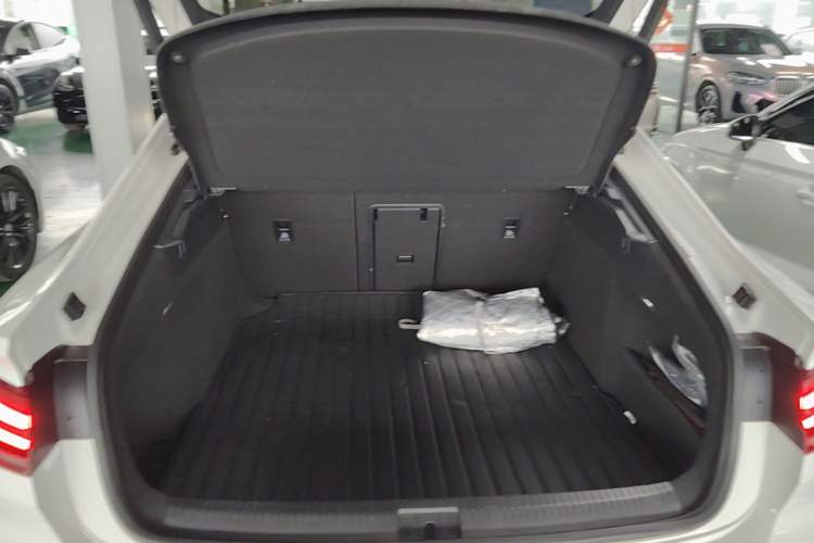Used Volkswagen FAW-Volkswagen CC 2020 330TSI Glamour Edition China VI Standard Trunk