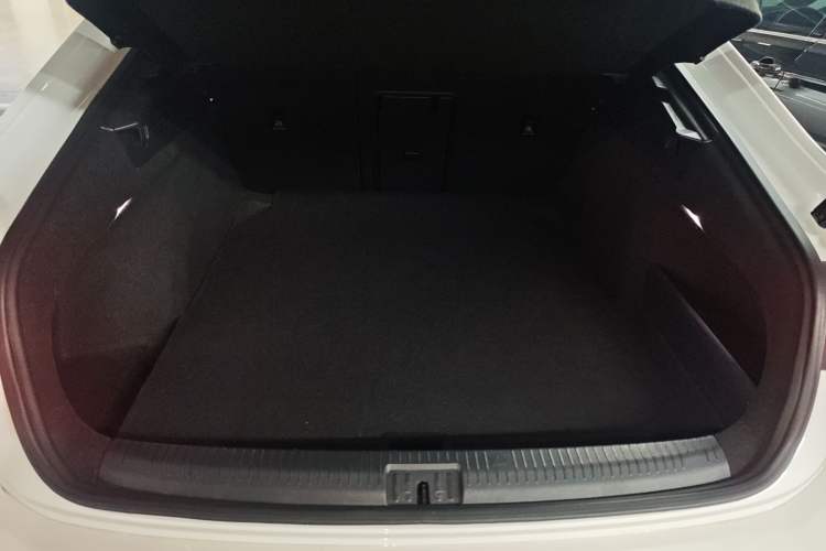 Used Volkswagen FAW-Volkswagen CC 2020 330TSI Glamour Edition China VI Standard Trunk