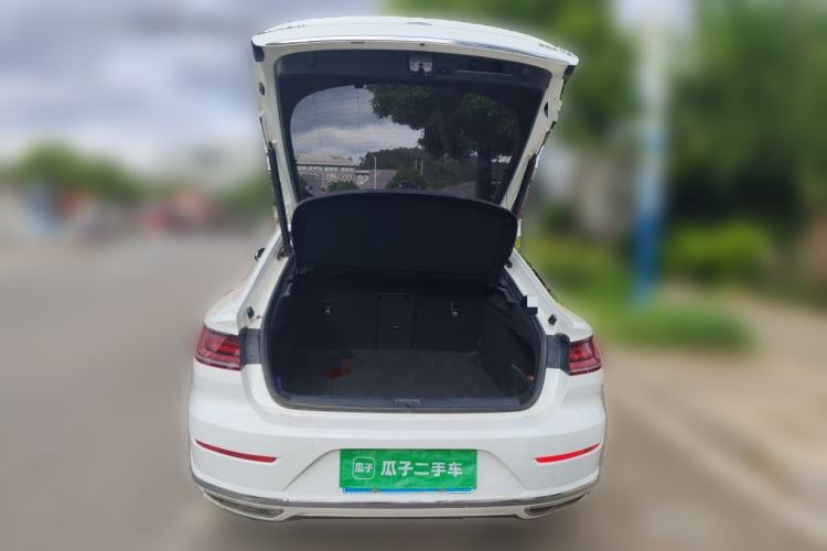 Used Volkswagen FAW-Volkswagen CC 2020 330TSI Huayan Edition China VI Standard Trunk