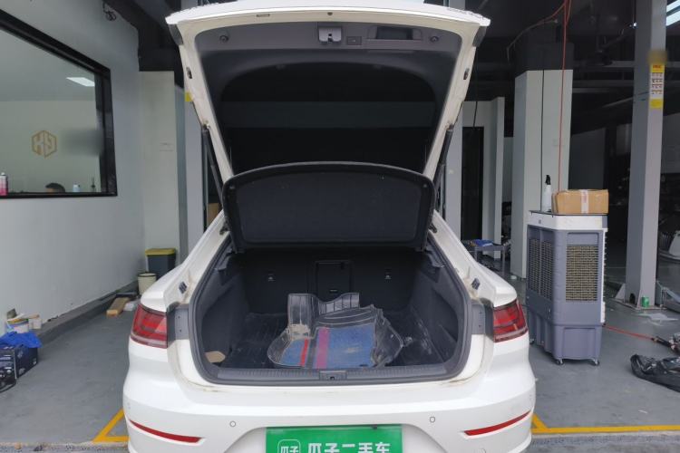 Used Volkswagen FAW-Volkswagen CC 2020 330TSI Huayan Edition China VI Standard Trunk