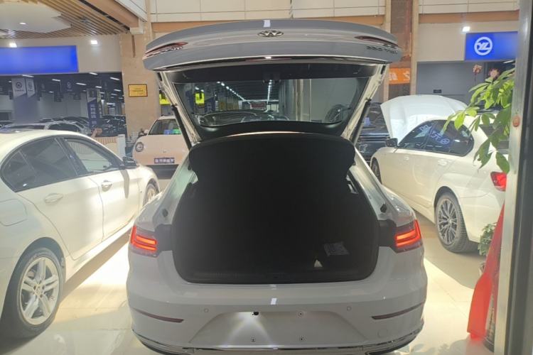 Used Volkswagen FAW-Volkswagen CC 2020 330TSI Huayan Edition China VI Standard Trunk