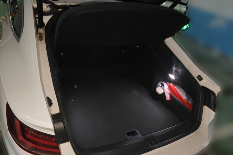 Used Volkswagen FAW-Volkswagen CC 2020 330TSI Huayan Edition China VI Standard Trunk
