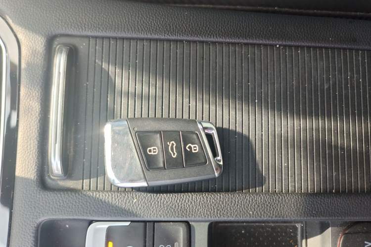 Used Volkswagen FAW-Volkswagen CC 2020 330TSI Glamour Edition China VI Standard Vehicle Key
