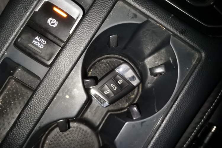 Used Volkswagen FAW-Volkswagen CC 2020 330TSI Glamour Edition China VI Standard Vehicle Key