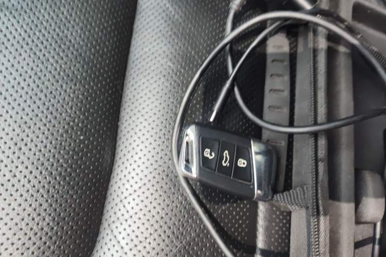 Used Volkswagen FAW-Volkswagen CC 2020 330TSI Glamour Edition China VI Standard Vehicle Key