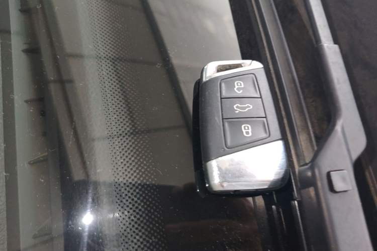 Used Volkswagen FAW-Volkswagen CC 2020 330TSI Huayan Edition China VI Standard Vehicle Key
