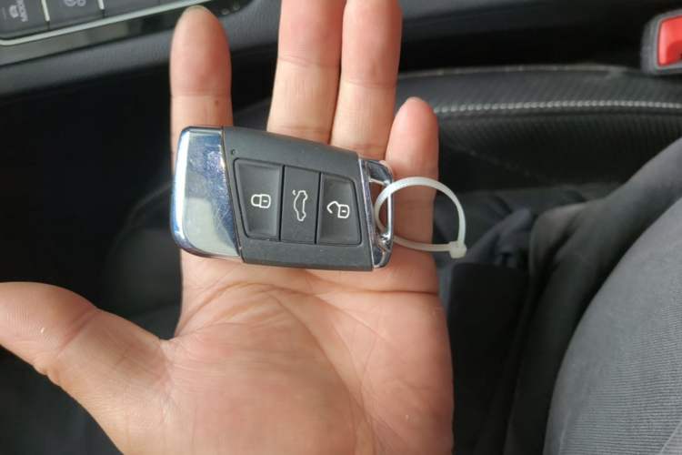 Used Volkswagen FAW-Volkswagen CC 2020 330TSI Glamour Edition China VI Standard Vehicle Key