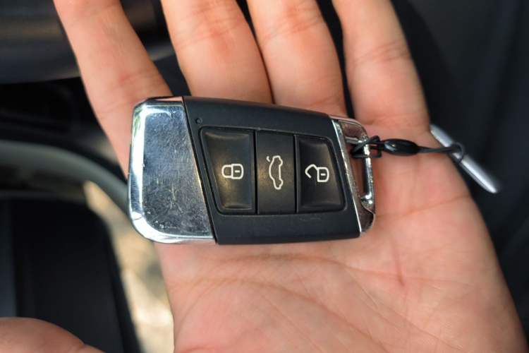 Used Volkswagen FAW-Volkswagen CC 2020 330TSI Glamour Edition China VI Standard Vehicle Key