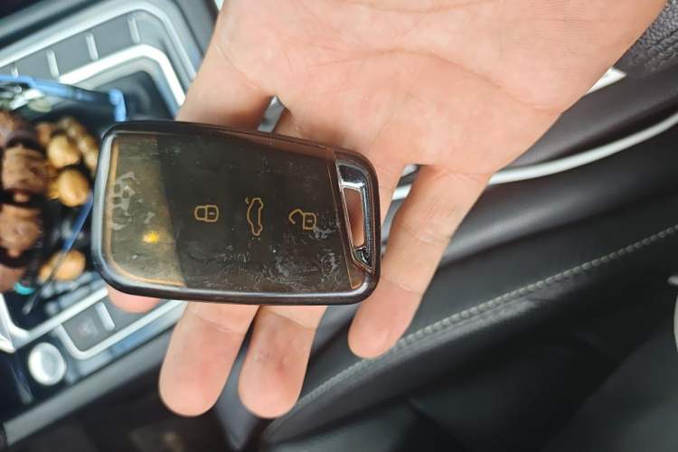 Used Volkswagen FAW-Volkswagen CC 2020 330TSI Glamour Edition China VI Standard Vehicle Key