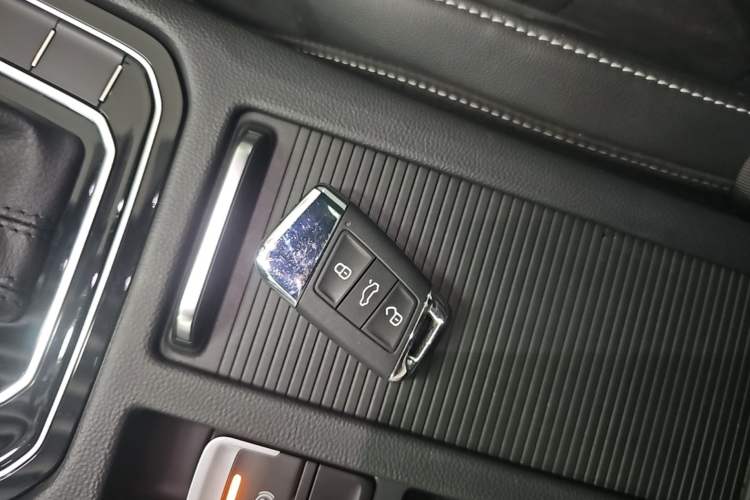 Used Volkswagen FAW-Volkswagen CC 2020 330TSI Huayan Edition China VI Standard Vehicle Key
