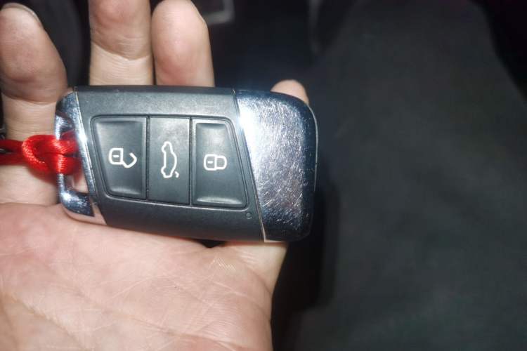 Used Volkswagen FAW-Volkswagen CC 2020 330TSI Glamour Edition China VI Standard Vehicle Key