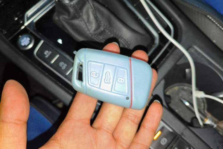 Used Volkswagen FAW-Volkswagen CC 2020 330TSI Glamour Edition China VI Standard Vehicle Key