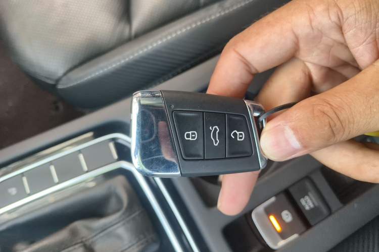 Used Volkswagen FAW-Volkswagen CC 2020 330TSI Glamour Edition China VI Standard Vehicle Key