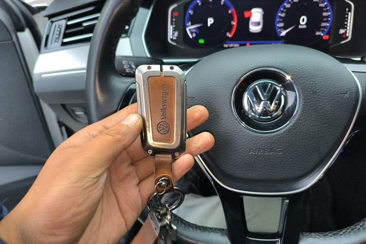 Used Volkswagen FAW-Volkswagen CC 2020 330TSI Glamour Edition China VI Standard Vehicle Key