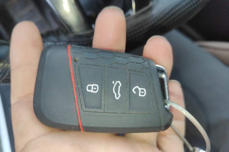 Used Volkswagen FAW-Volkswagen CC 2020 330TSI Glamour Edition China VI Standard Vehicle Key