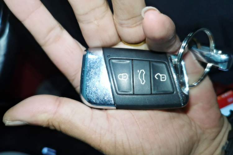 Used Volkswagen FAW-Volkswagen CC 2020 330TSI Glamour Edition China VI Standard Vehicle Key